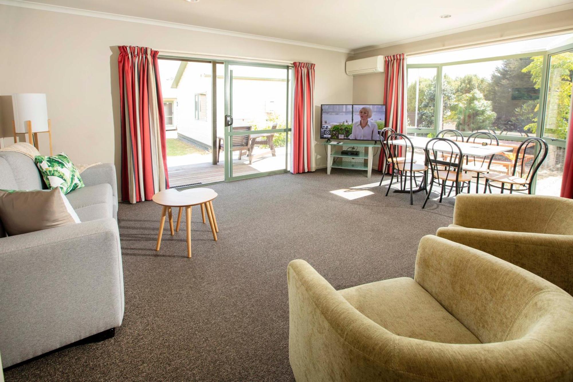 Tahuna Beach Holiday Park Nelson Exterior photo