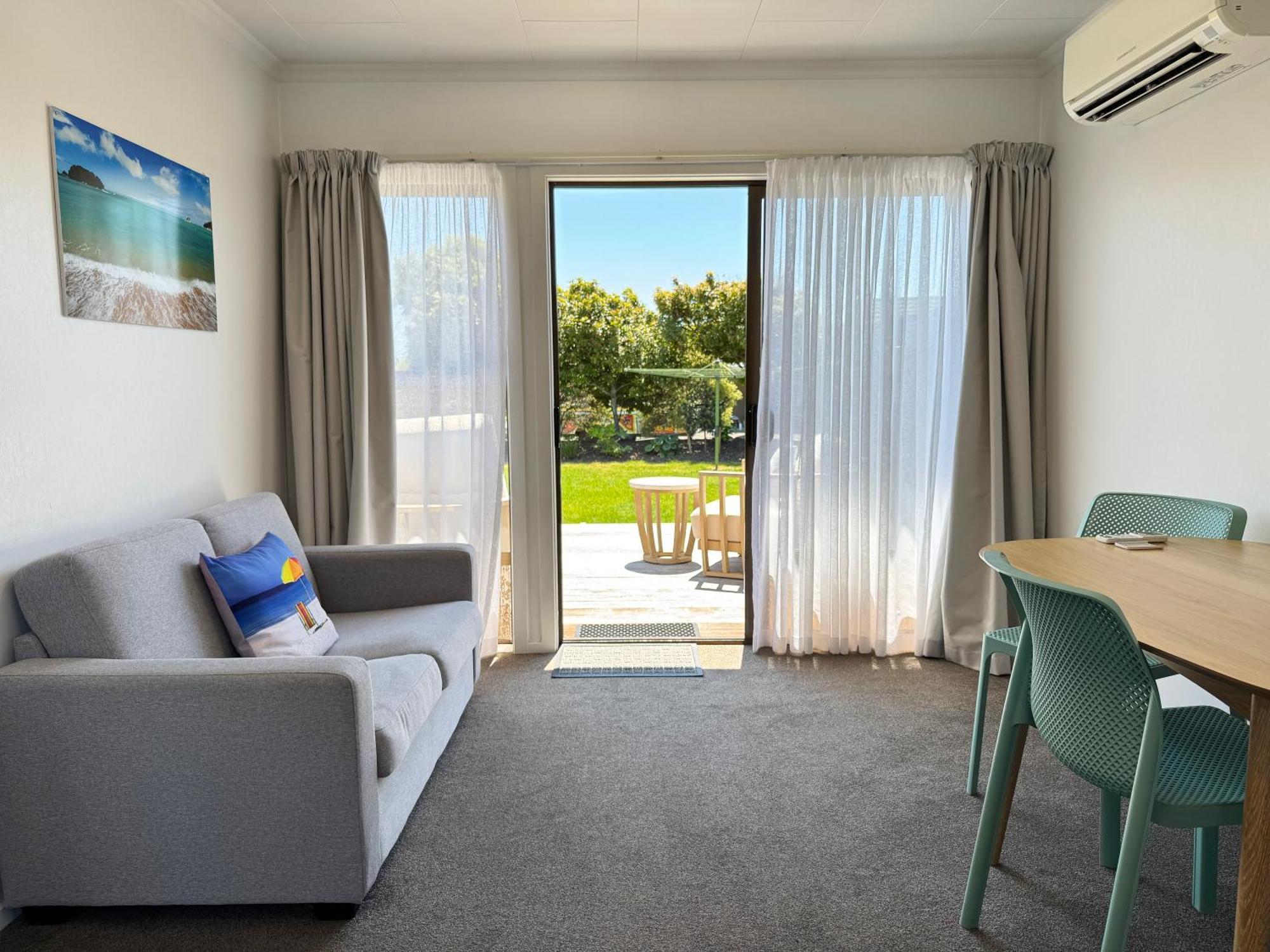 Tahuna Beach Holiday Park Nelson Exterior photo