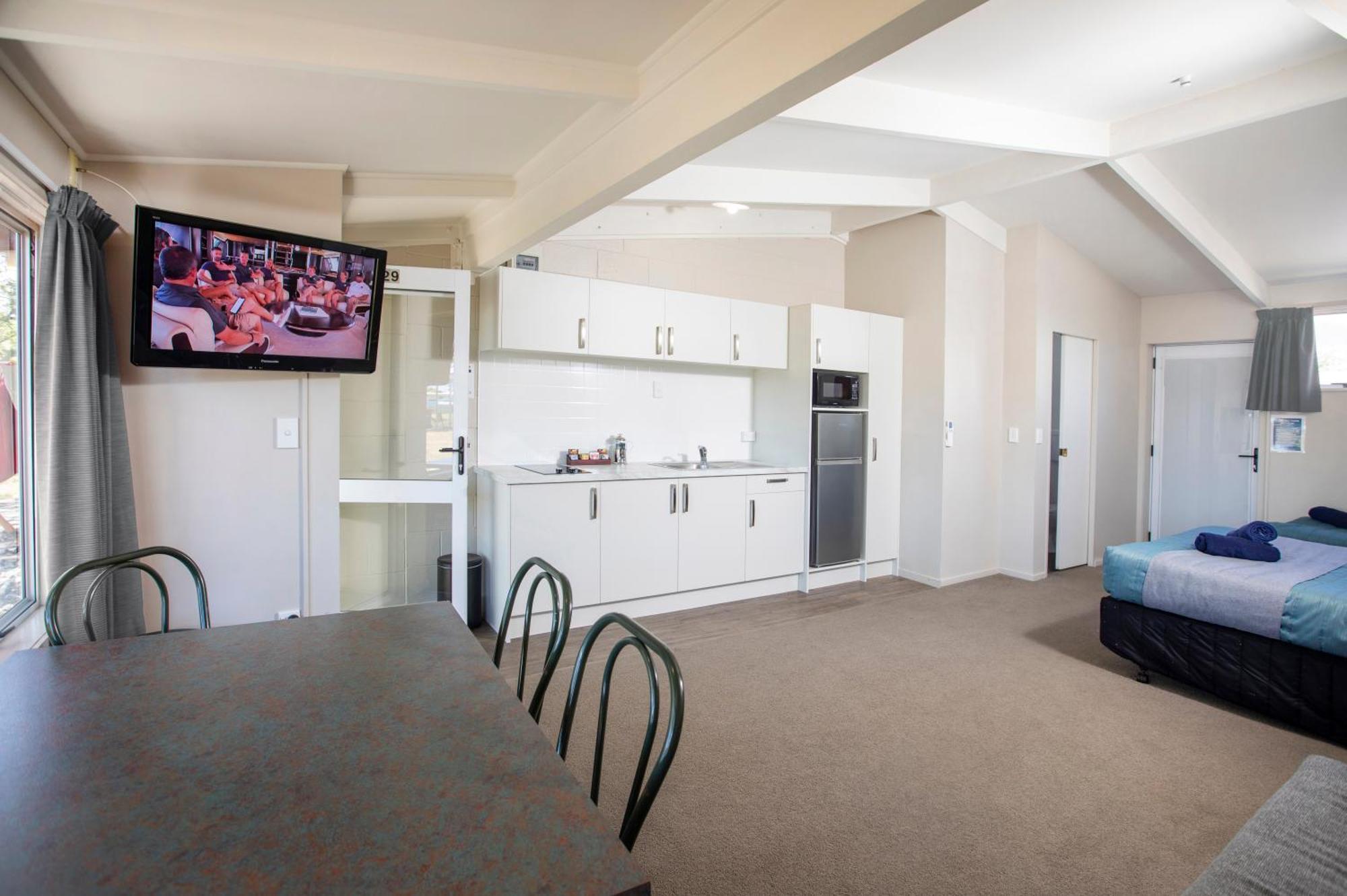 Tahuna Beach Holiday Park Nelson Exterior photo